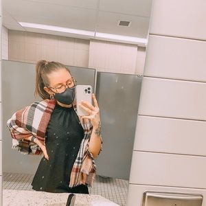 Meet your Posher, Vanessa